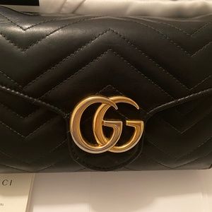 Gucci GG Marmont Chain Wallet Matelasse Leather Mini